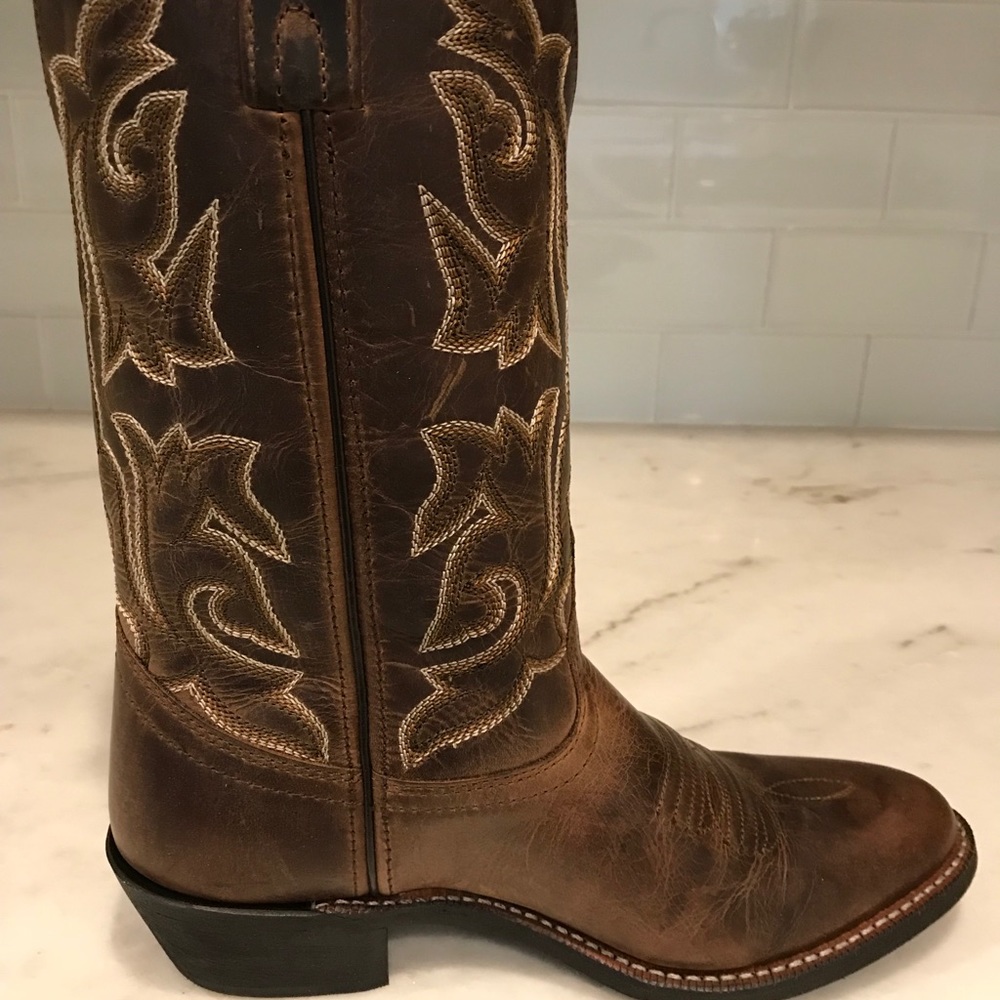 NWT soto brown leather cowboy boots
